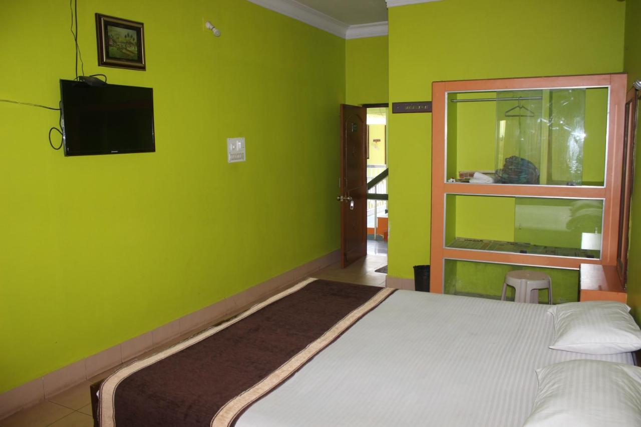 Hotel Lake Queen Rambha Exterior photo